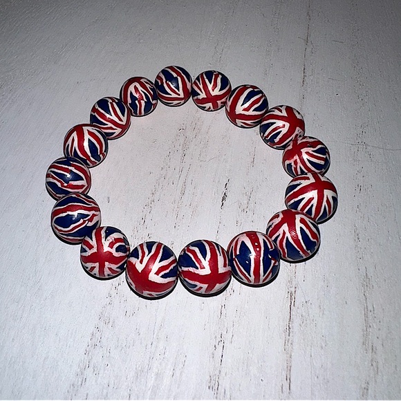Set of 3 United Kingdom Flag Designed Bracelets🇬🇧 - Picture 4 of 4
